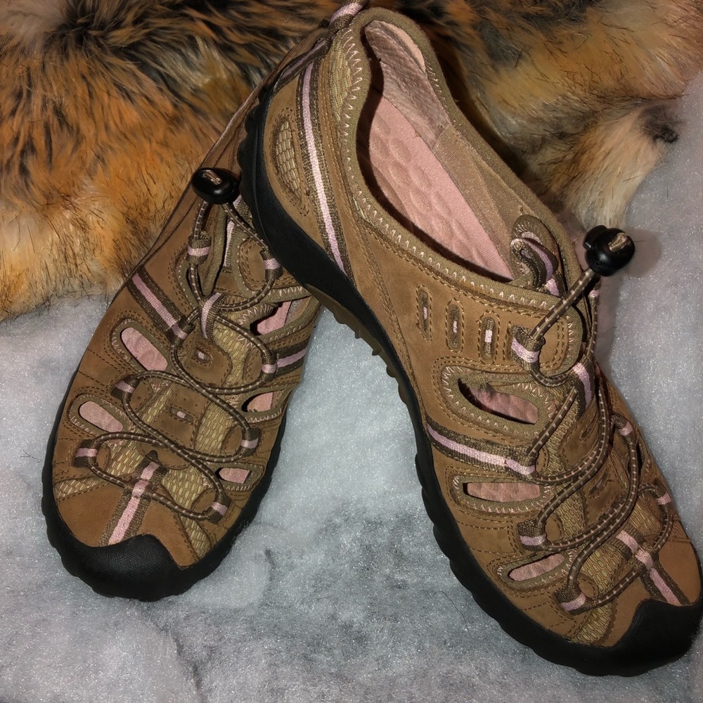 Ladies Privo Clark’s Slip on Sport Sneakers